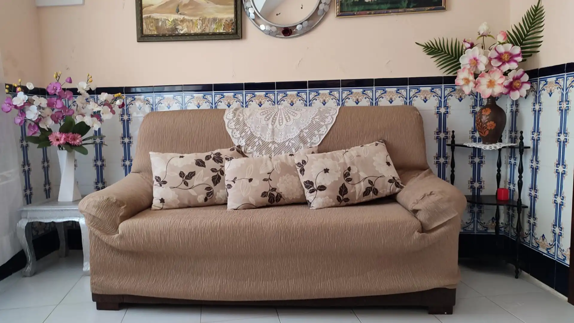Casa adosada en venta en de atrás, 23, Feria Sala de estar de Casa adosada en venta en Feria con Amueblado