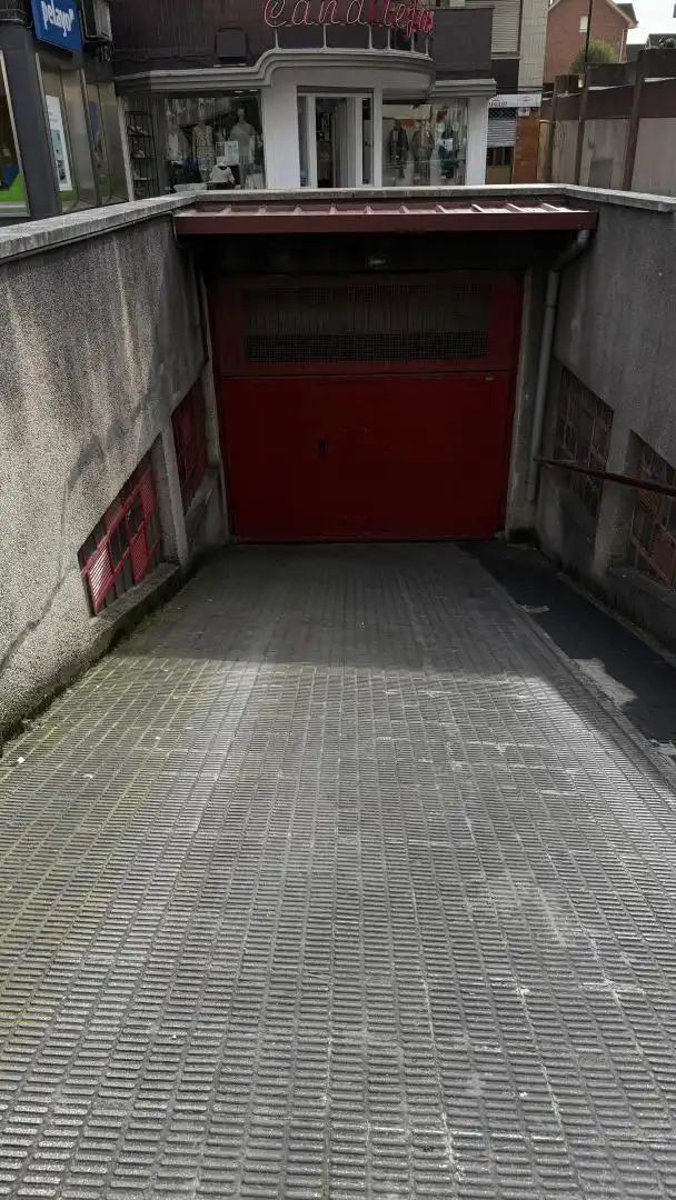 Aparcament de Garatge de lloguer en Camargo