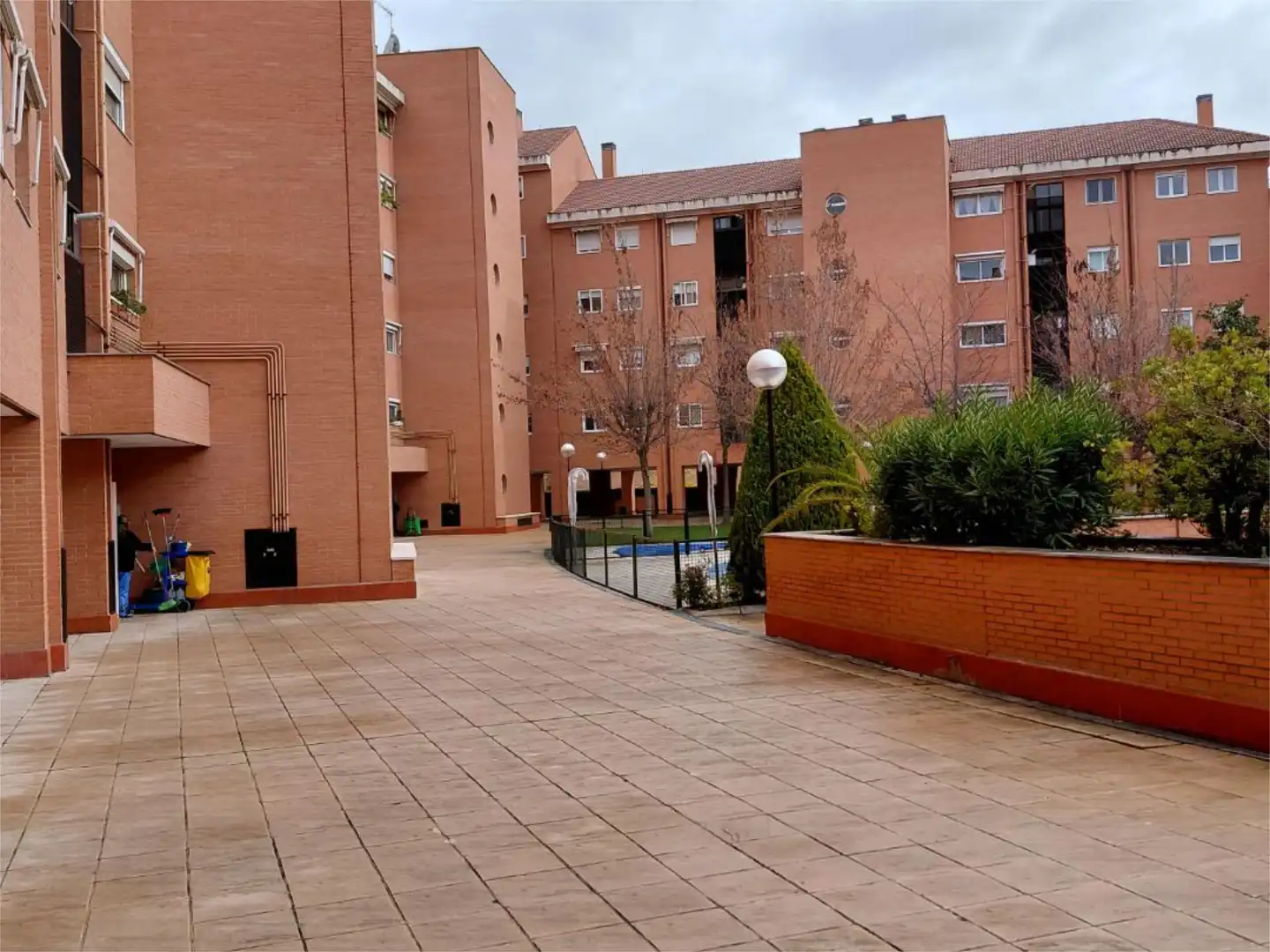 Exterior view of Flat for sale in  Madrid Capital  with Air Conditioner, Heating and Private garden