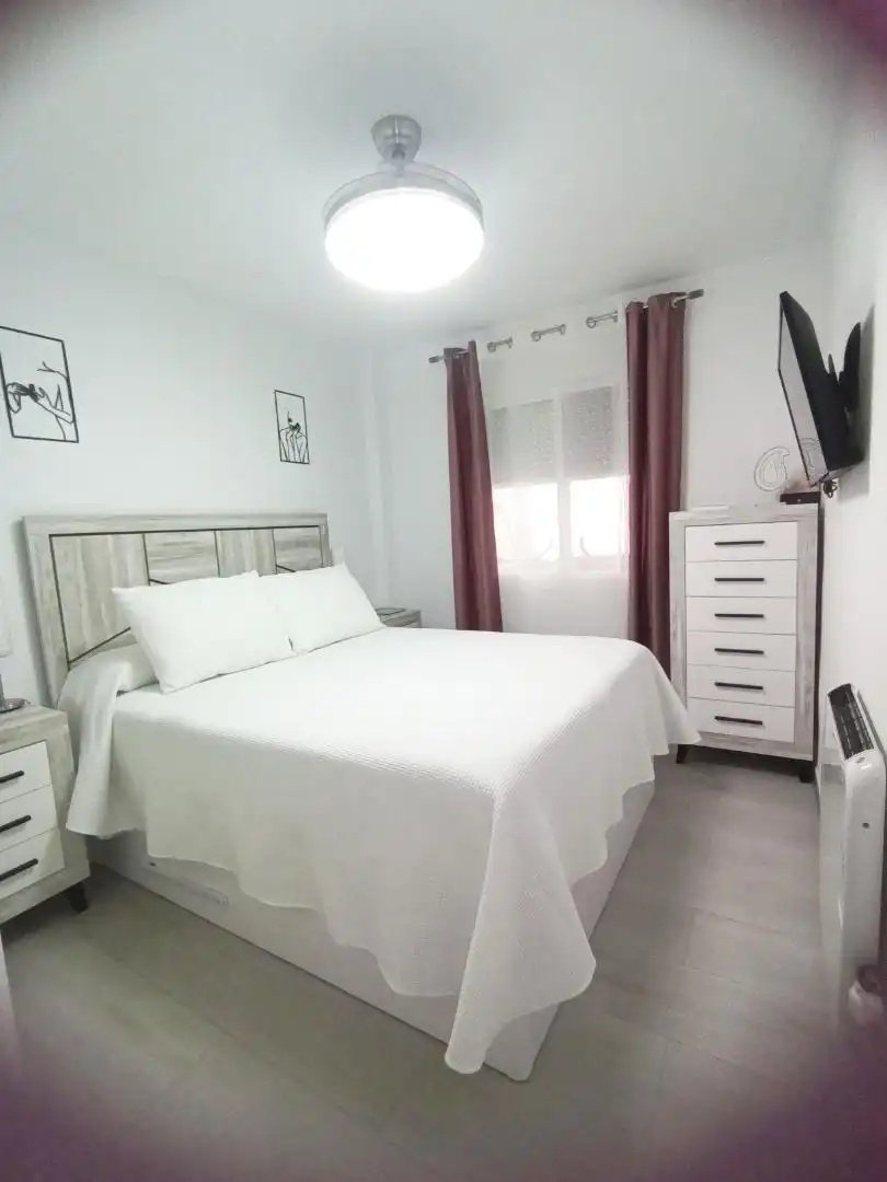 Flat for sale in Barriada Los Fernández, 66, Torre de Benagalbón Bedroom of Flat for sale in Rincón de la Victoria with Air Conditioner and Balcony