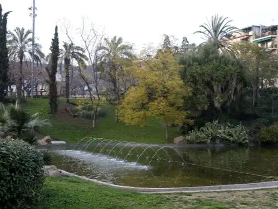 Habitación en Carrer de l'Artesania, 30, Verdum Jardín de Piso para compartir en Barcelona con Terraza y Amueblado