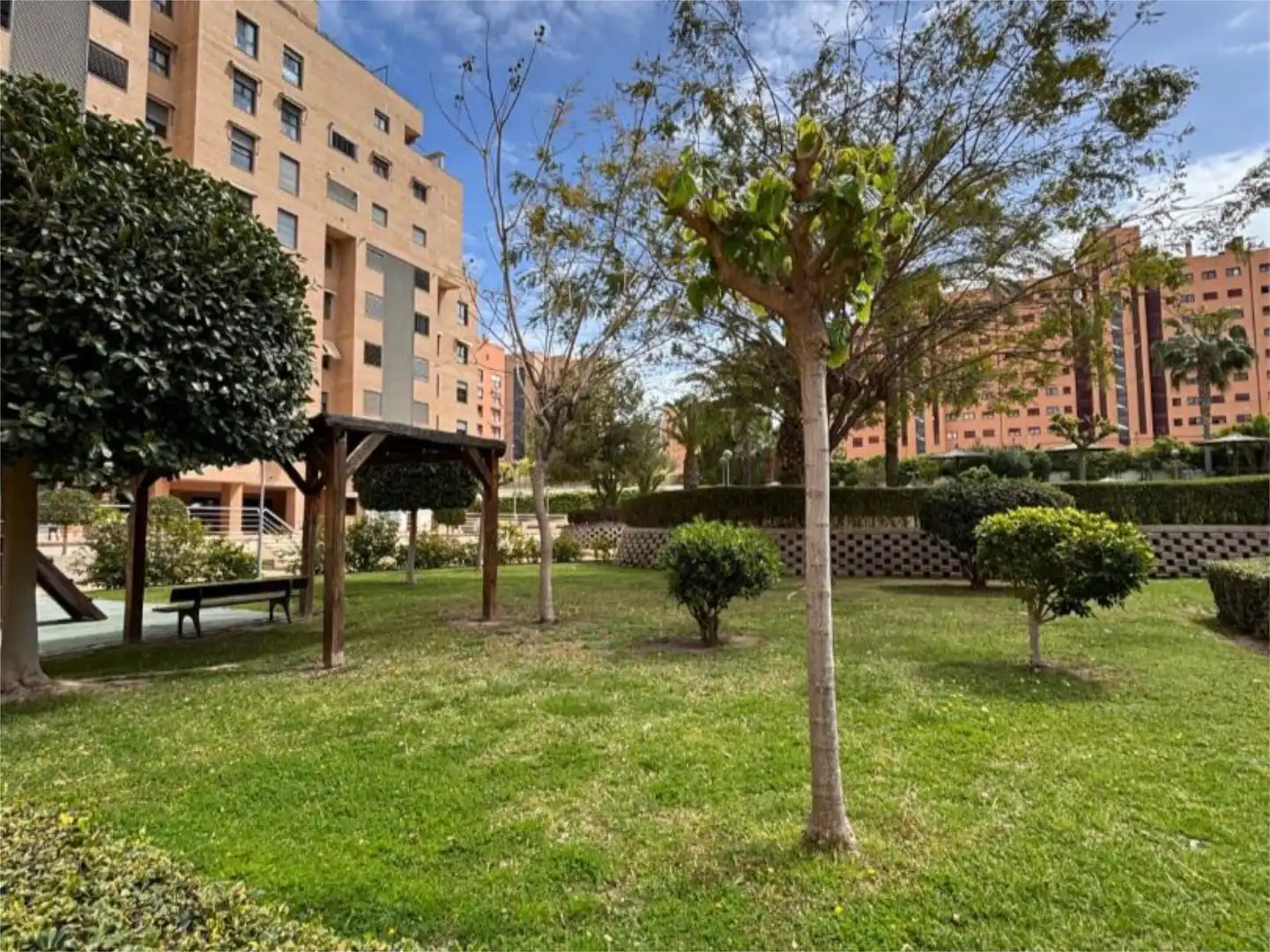 Exterior view of Flat for rent in Alicante / Alacant  with Air Conditioner, Terrace and Swimming Pool