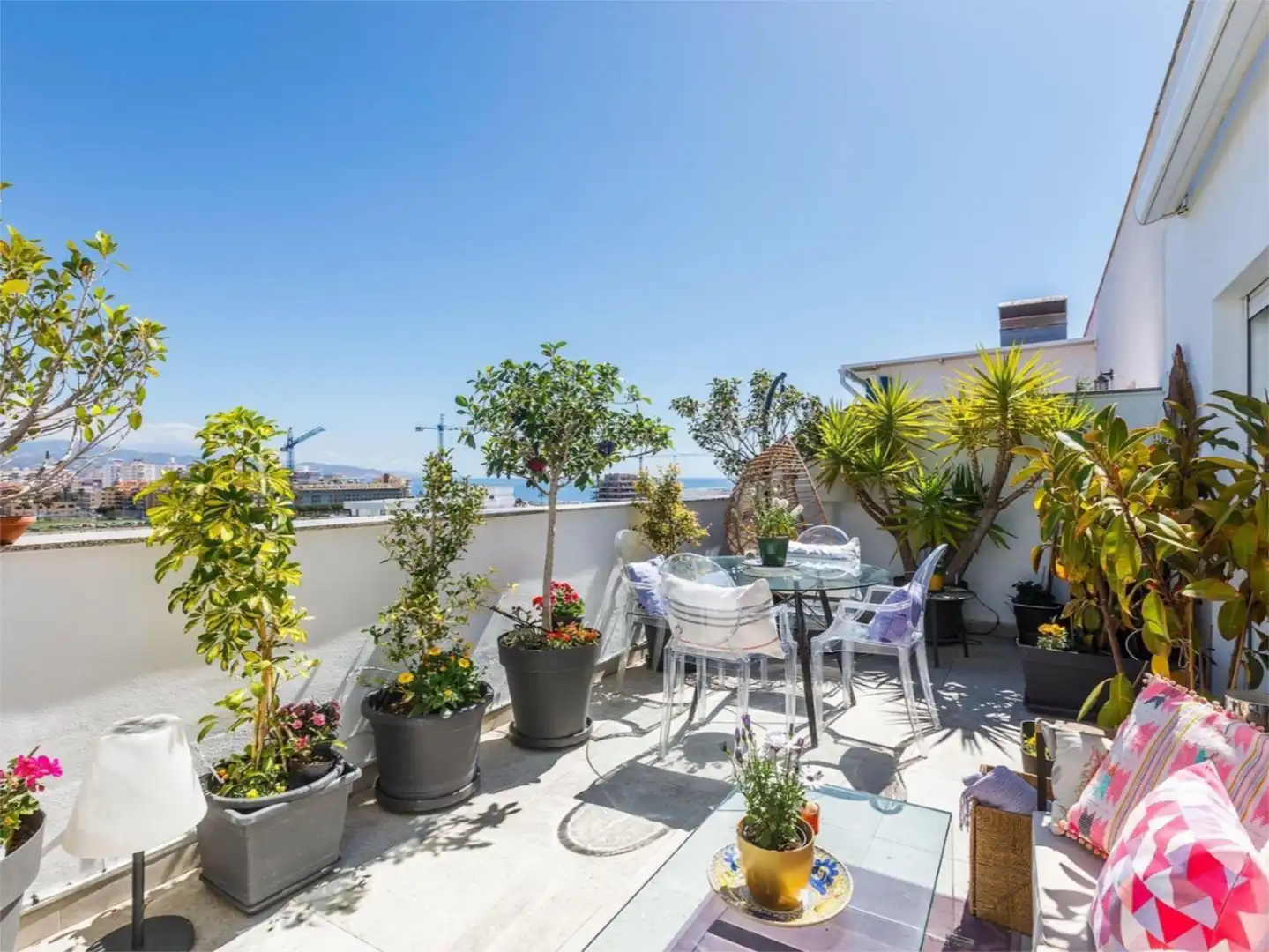 Wohnung zur Miete in Calle Mar Cantabrico, 7, Poniente - Faro Wohnung zur Miete in Calle Mar Cantabrico, 7, Poniente - Faro