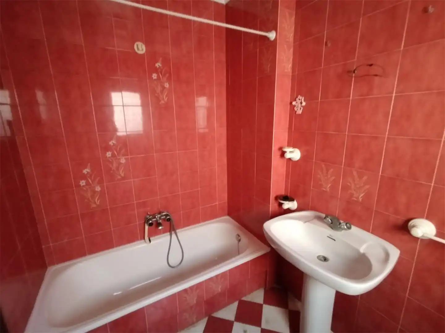 Piso en venta en Calle Pedro Cortés Monroy, 5, La Zarza (Badajoz) Baño de Piso en venta en La Zarza (Badajoz) con Terraza