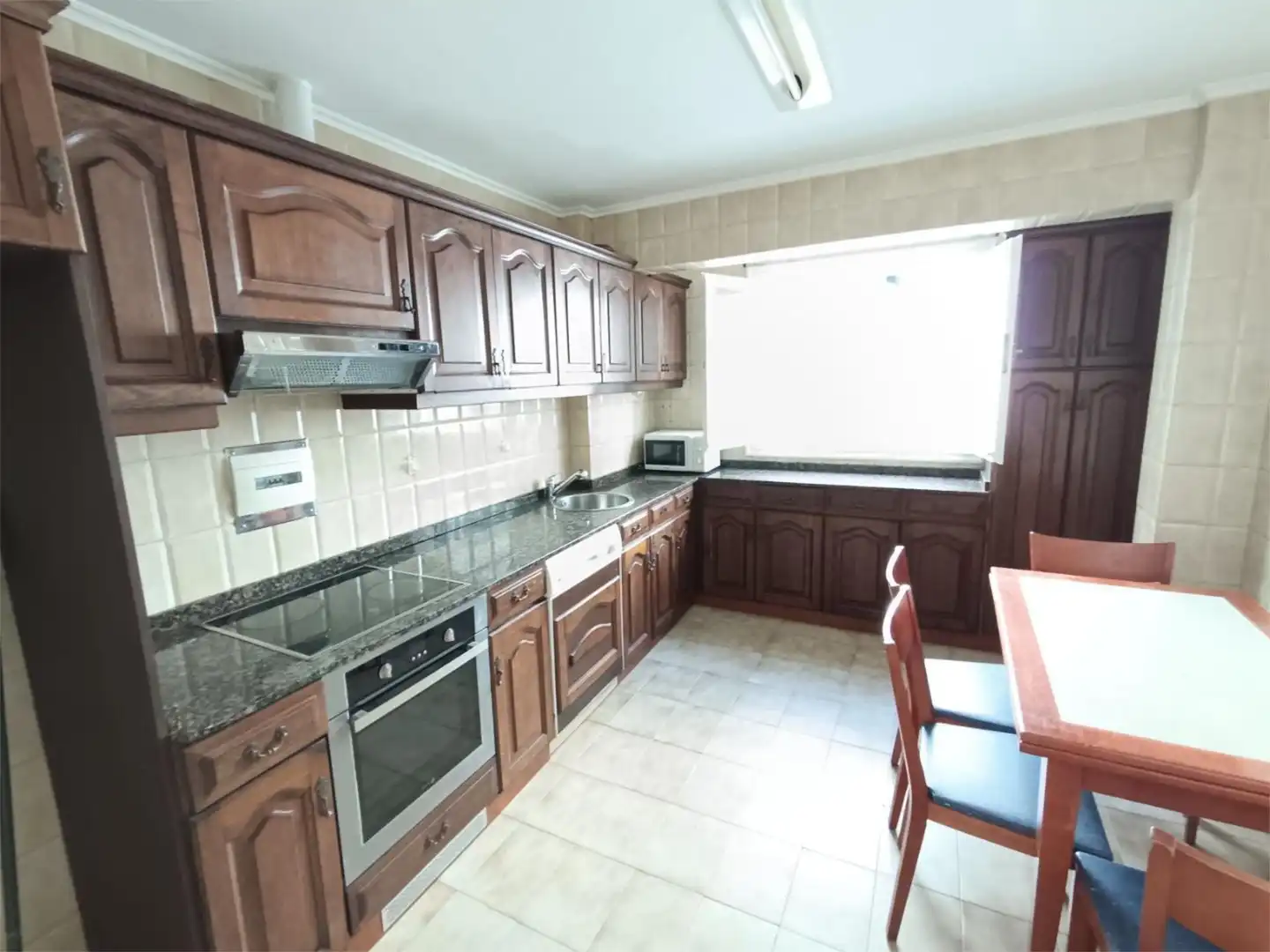 Piso en venta en Correos Kalea, 42, Centro Cocina de Piso en venta en Portugalete