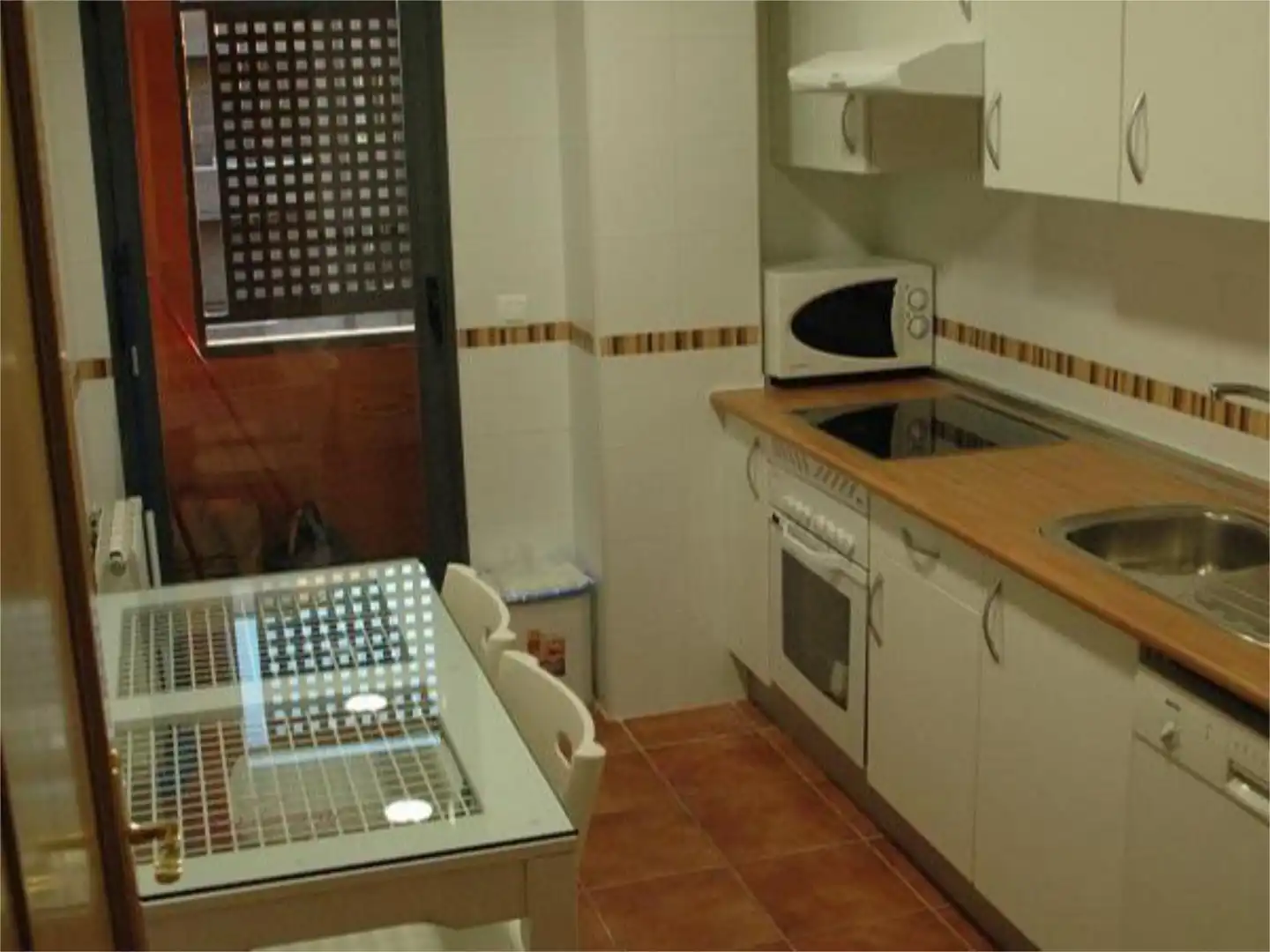 Cocina de Piso de alquiler en Tarancón con Calefacción, Parquet y Terraza