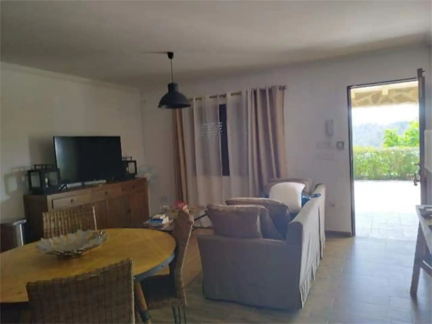 Casa adosada de alquiler en Hondón de las Nieves / El Fondó de les Neus Casa adosada de alquiler en Hondón de las Nieves / El Fondó de les Neus