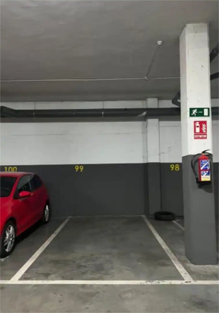 Parking of Garage for rent in  Madrid Capital