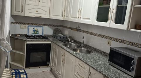 Foto 4 de Piso en venta en Calle Alhóndiga, 19, Baza, Granada