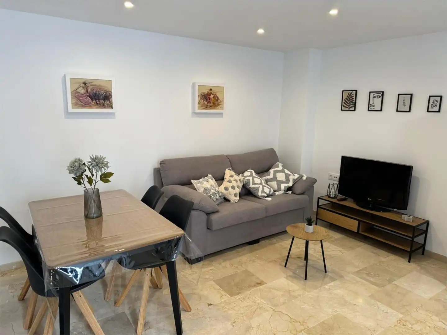 Flat for rent in Calle Sevilla, 21, Aznalcázar Living room of Flat for rent in Aznalcázar with Air Conditioner, Heating and Terrace