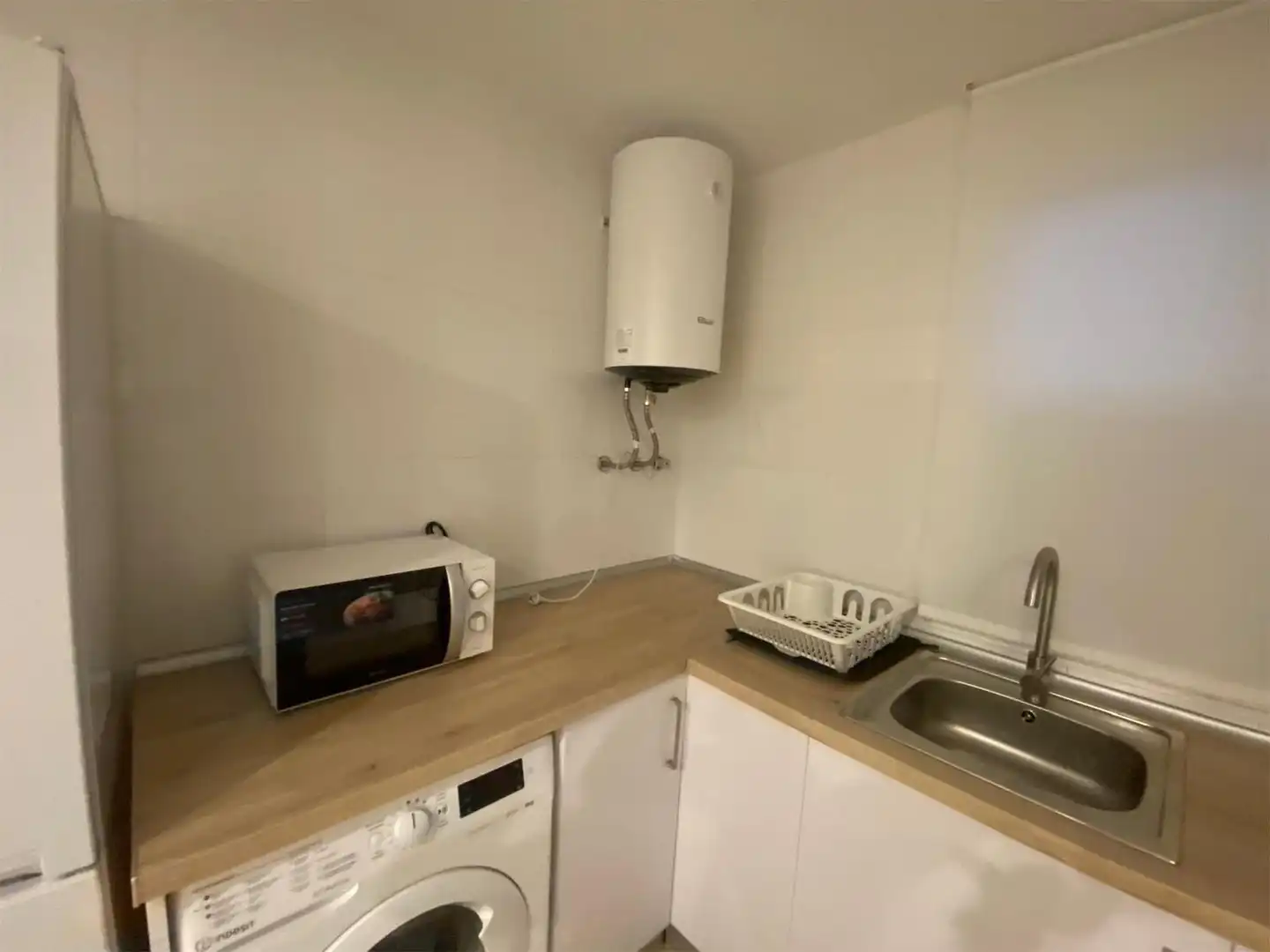 Flat for rent in Calle Sevilla, 21, Aznalcázar Kitchen of Flat for rent in Aznalcázar with Air Conditioner, Heating and Terrace