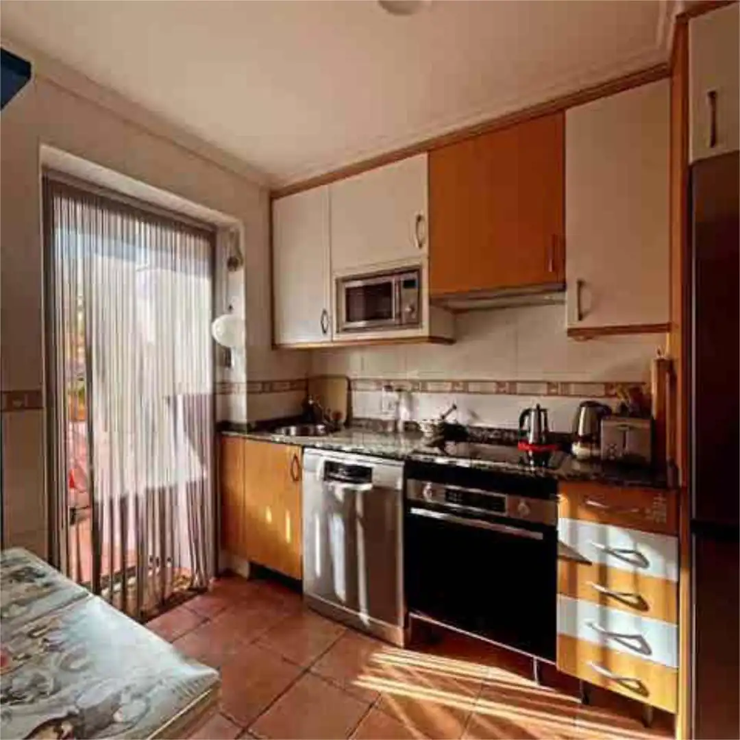 Cuina de Apartament en venda en Llanera amb Calefacció i Moblat