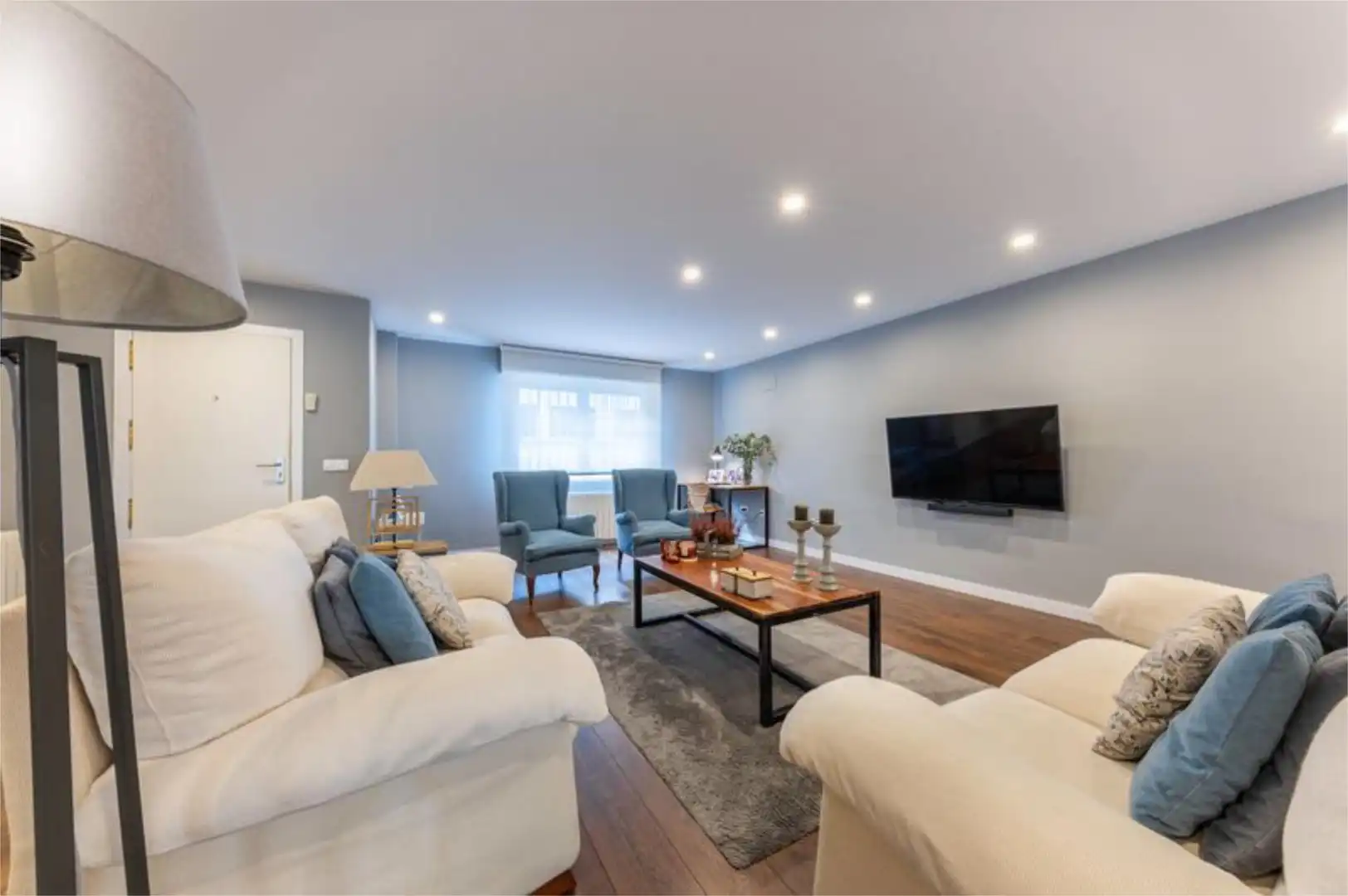 Casa adosada en venta en Carrer Manuel de Falla, 44, Ibi Sala de estar de Casa adosada en venta en Ibi con Aire acondicionado, Calefacción y Jardín privado