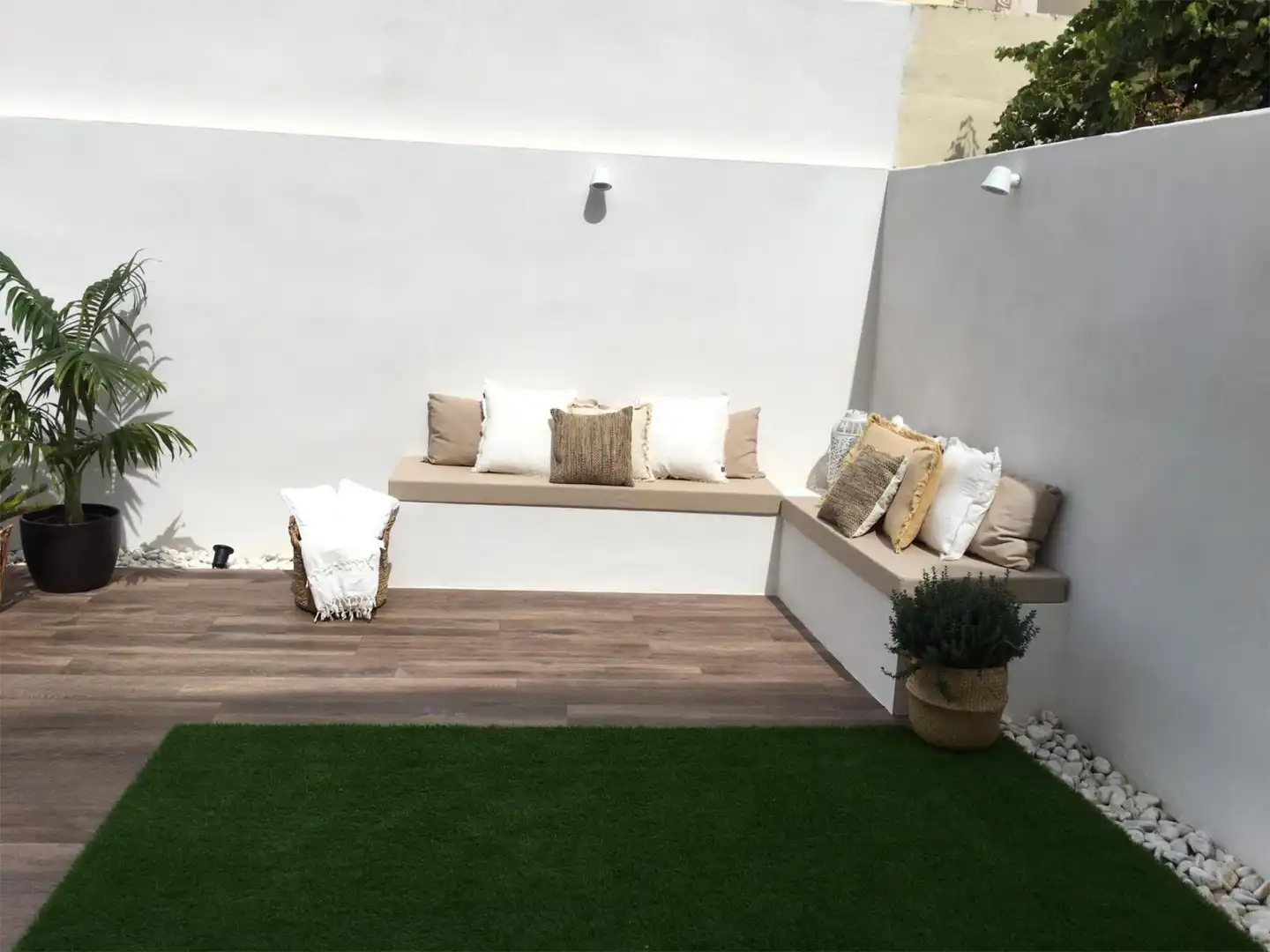 Casa adosada en venta en Carrer Manuel de Falla, 44, Ibi Terraza de Casa adosada en venta en Ibi con Aire acondicionado, Calefacción y Jardín privado