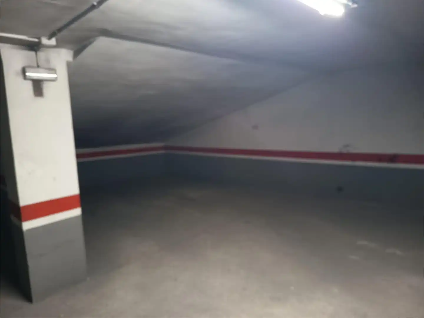 Garaje de alquiler en Avenida Villalba de Lugo, Parque de la Bombilla Parking de Garaje de alquiler en Llíria