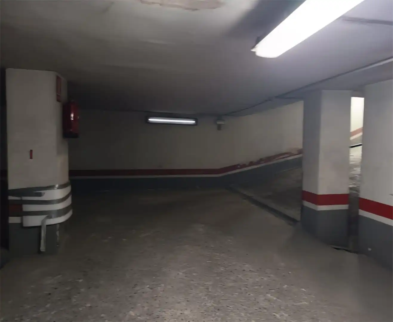 Garaje de alquiler en Avenida Villalba de Lugo, Parque de la Bombilla Parking de Garaje de alquiler en Llíria