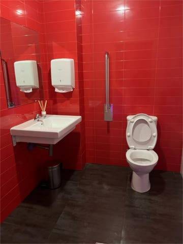 Local comercial en Alquiler en A Piriganlla - Albeiros - Garabolos