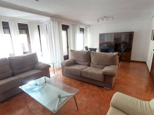 Piso en Alquiler en Calle Fernando el Santo, 25 en Les Mestes