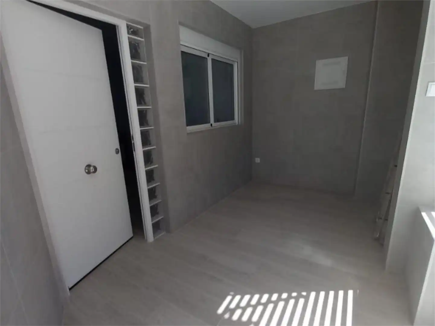 Flat for rent in Elche / Elx  with Air Conditioner, Terrace and Storage room