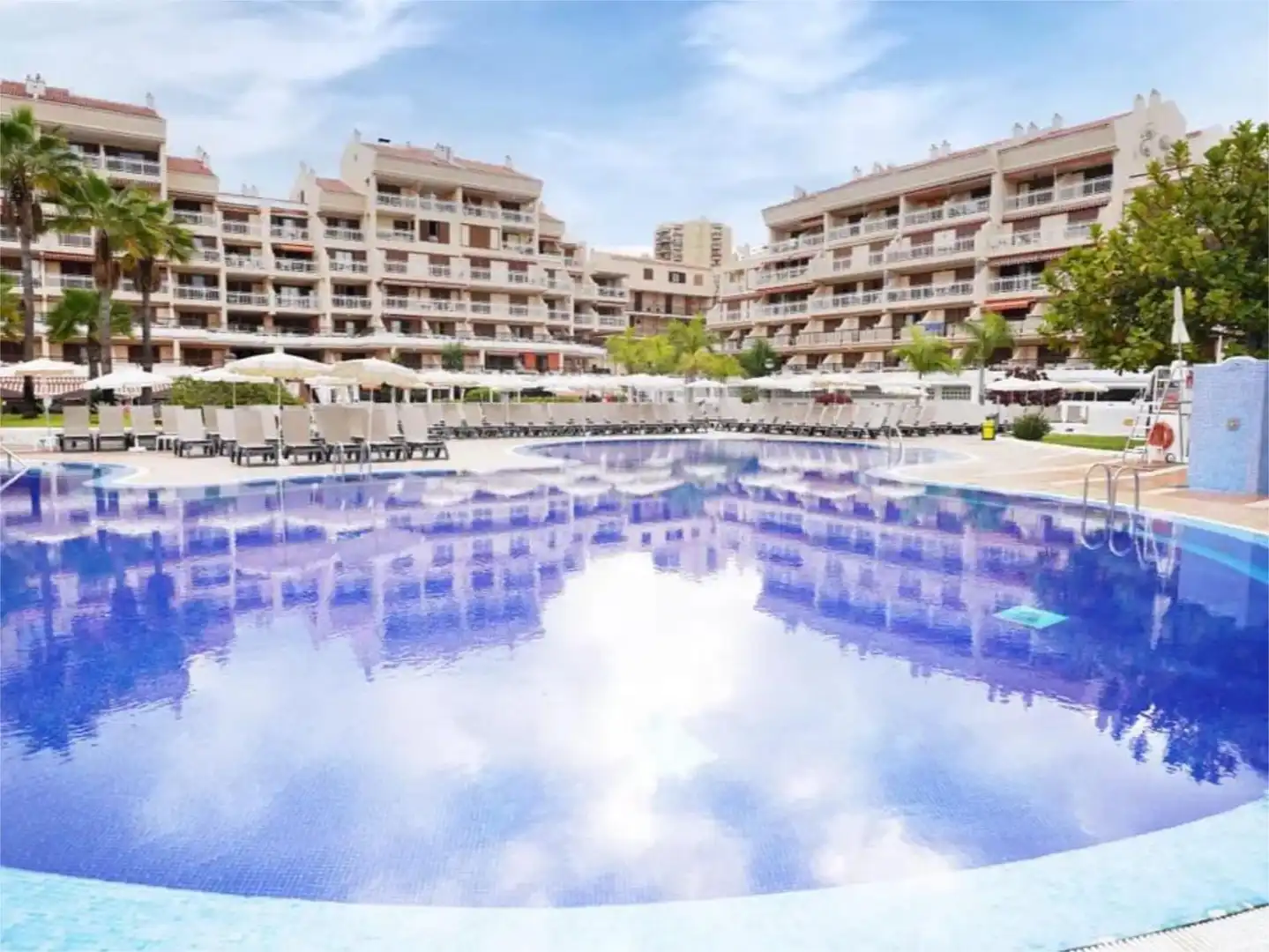 Piso de alquiler en Calle Luis Diaz de Losada, 7, Playa de las Américas Piscina de Piso de alquiler en Arona con Jardín privado, Terraza y Piscina