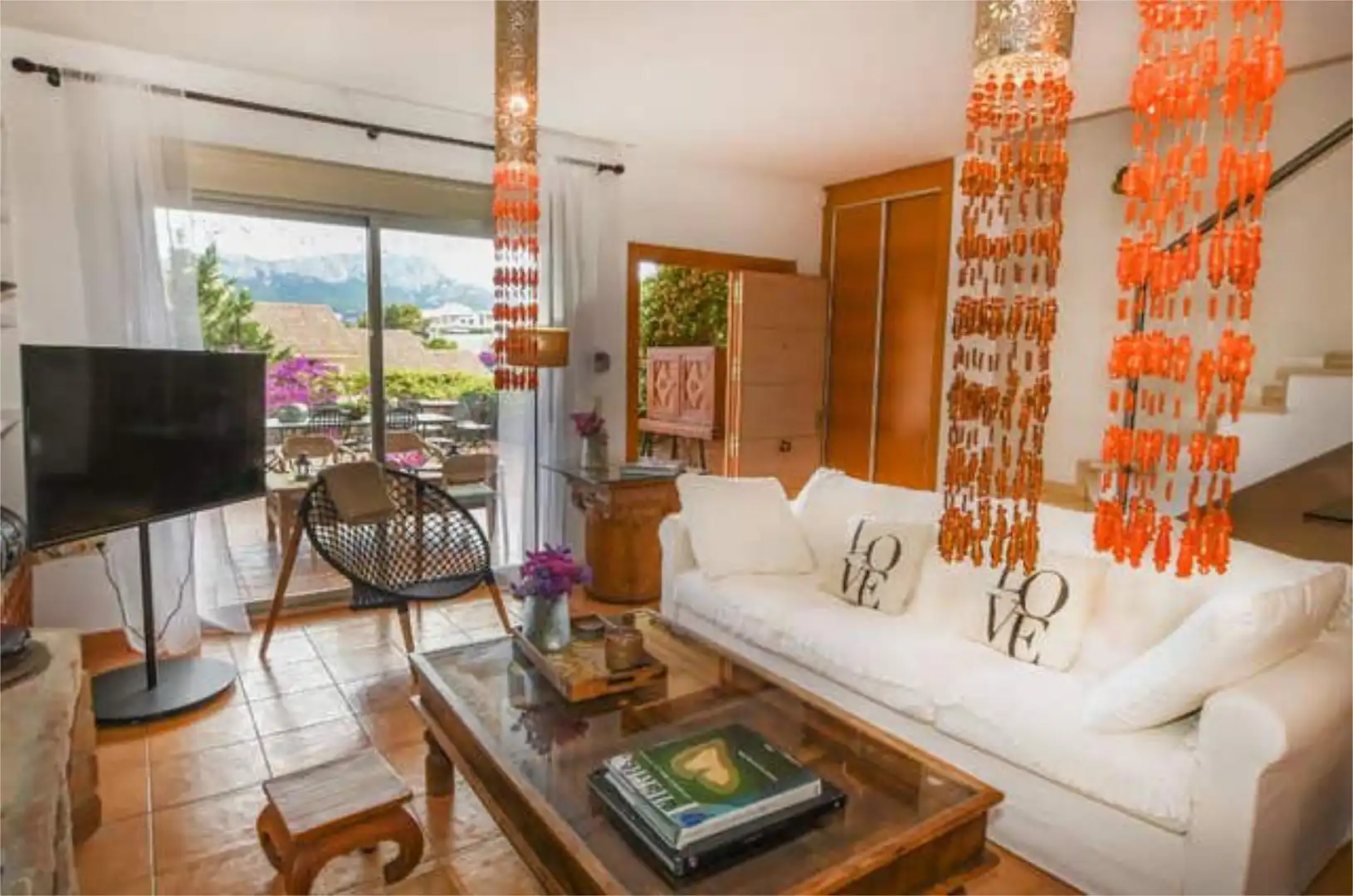 Casa o xalet en venda a Benicolada - Las Adelfas Sala d'estar de Casa o xalet en venda en Calpe / Calp amb Terrassa i Piscina