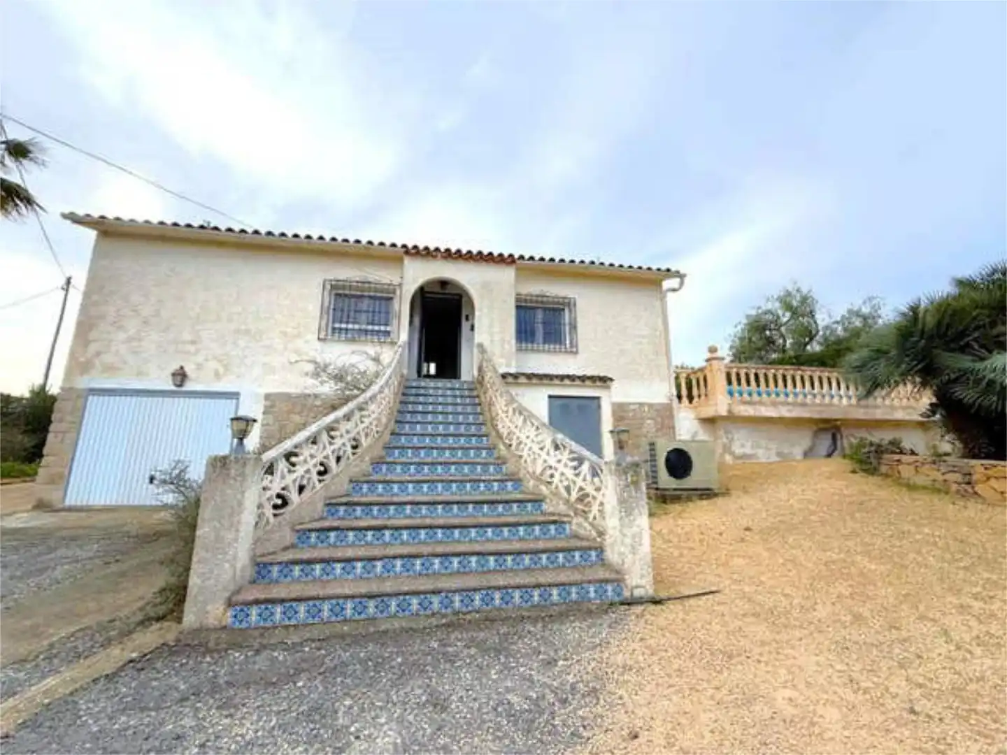 Casa o xalet en venda a Montebello - Nou Espai Vista exterior de Casa o xalet en venda en La Nucia amb Terrassa i Piscina