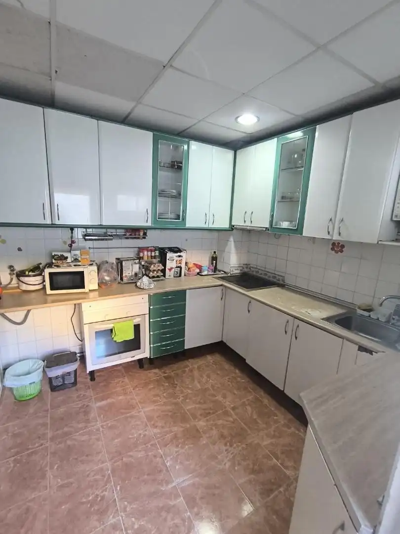 Wohnung zum Verkauf in Calle Ramiro el Monje, 11, Casco Antiguo Küche von Wohnung zum Verkauf in Huesca Capital mit Klimaanlage und Balkon