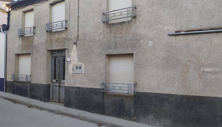 Single-family semi-detached for sale in Calle Ana de Solis, 16, El Pedroso de la Armuña , Salamanca - image 1 Photo 1 of Single-family semi-detached for sale in Calle Ana de Solis, 16, El Pedroso de la Armuña , Salamanca