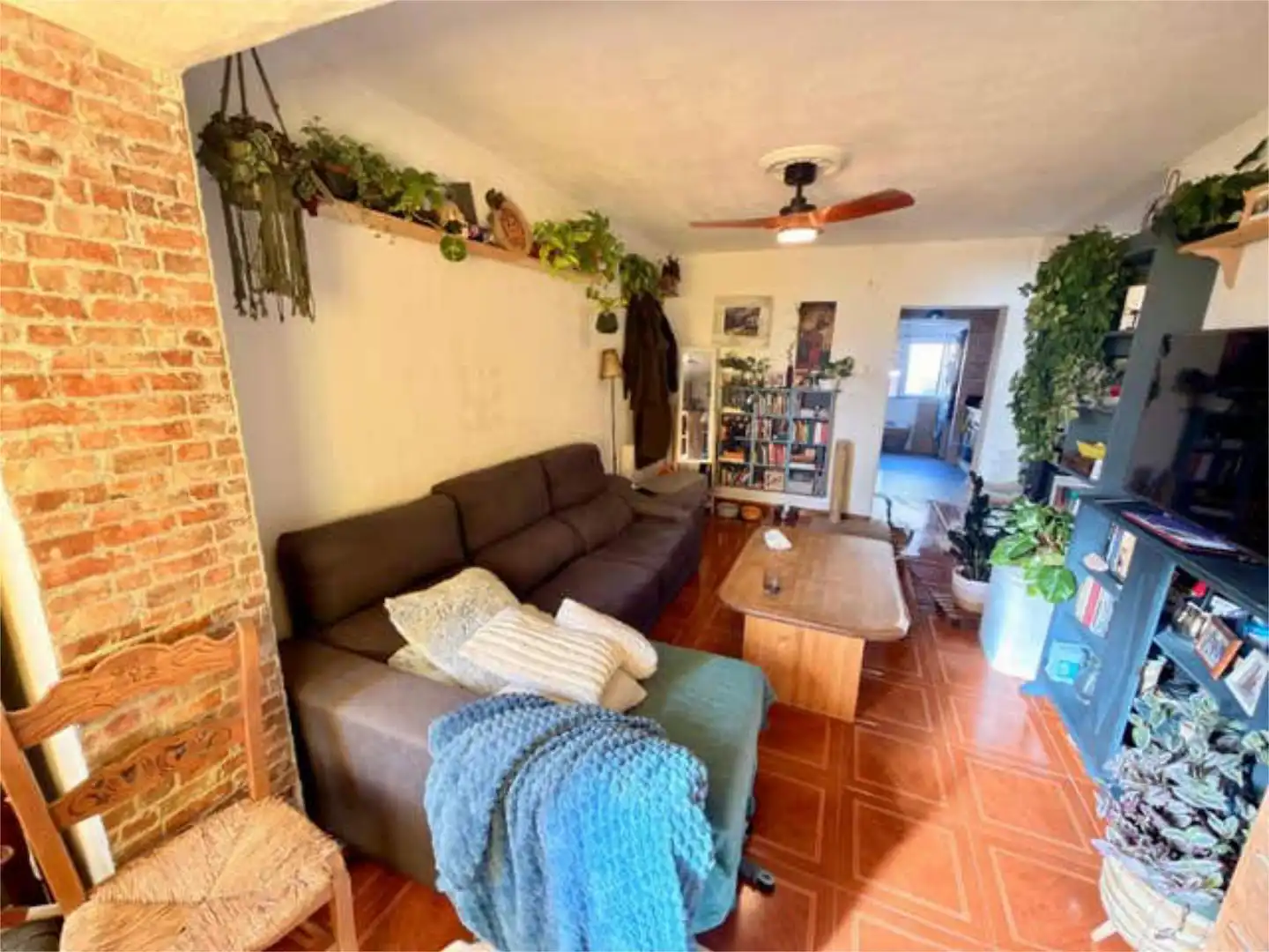 Living room of Flat for sale in Alcalá de Henares  with Terrace and Furnished