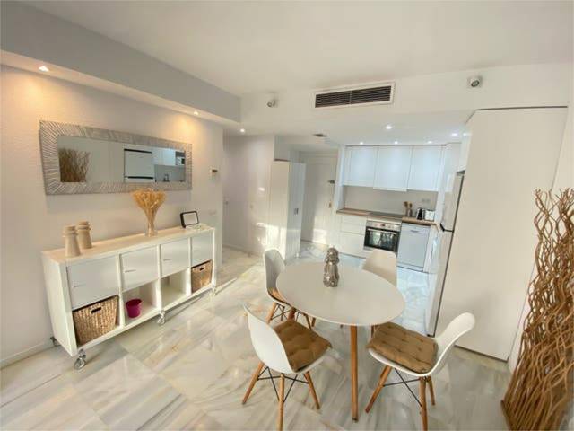 Apartamento en Alquiler en Marina Botafoc - Platja de Talamanca