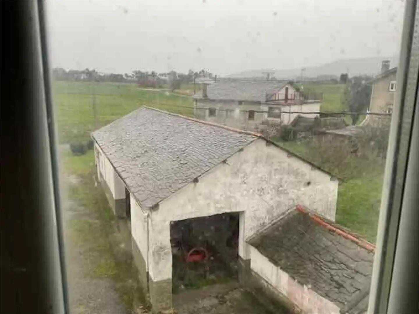Piso en venta en Camino Paderne, 415, Navia Vista exterior de Piso en venta en Navia con Jardín privado y Amueblado