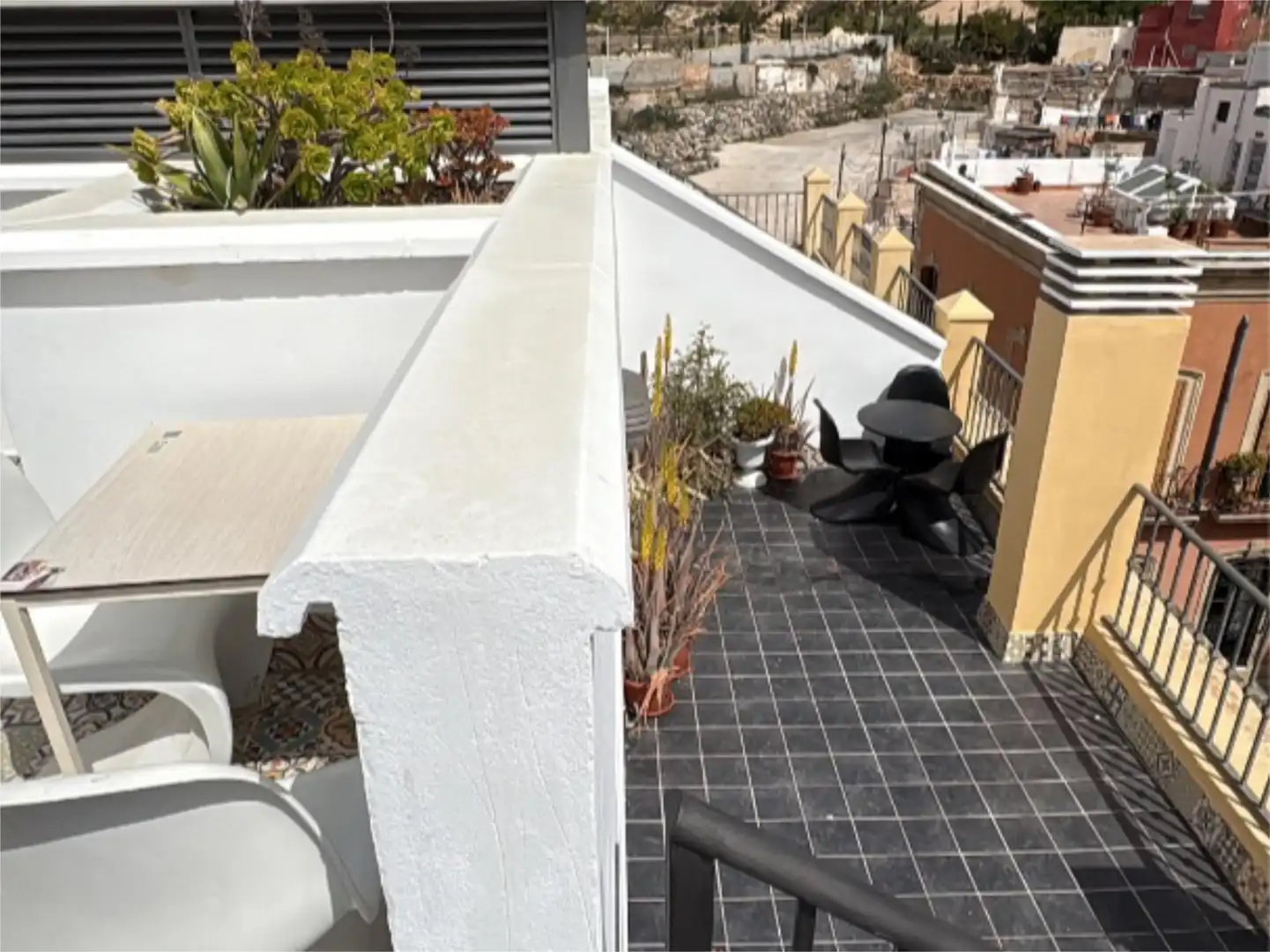 Terrassa de Pis en venda en Almería amb Terrassa, Moblat i Balcó