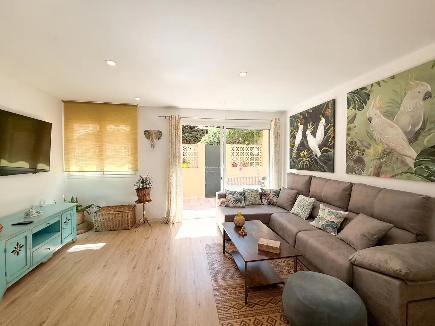 Sala de estar de Piso de alquiler en  Palma de Mallorca con Aire acondicionado, Terraza y Piscina