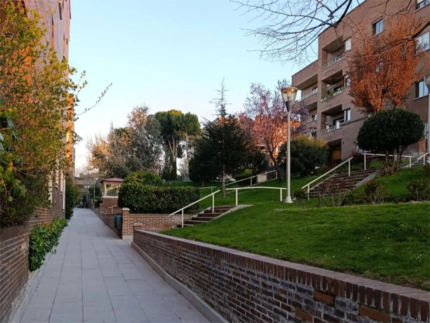 Exterior view of Flat for rent in Pozuelo de Alarcón  with Air Conditioner, Heating and Parquet flooring