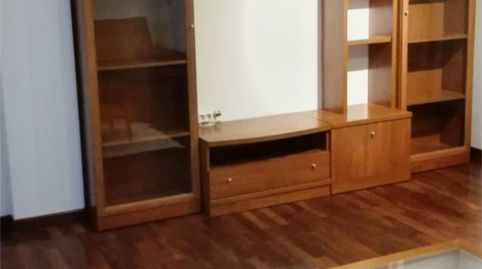 Foto 2 de Piso de alquiler en Rúa Alcalde Suárez Ferrín, 8, Los Rosales, A Coruña Capital