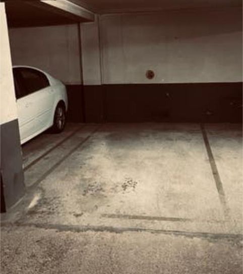 Garaje de alquiler en Pilaríca, Valladolid Capital - imagen 2 Foto 2 de Garaje de alquiler en Pilaríca, Valladolid Capital