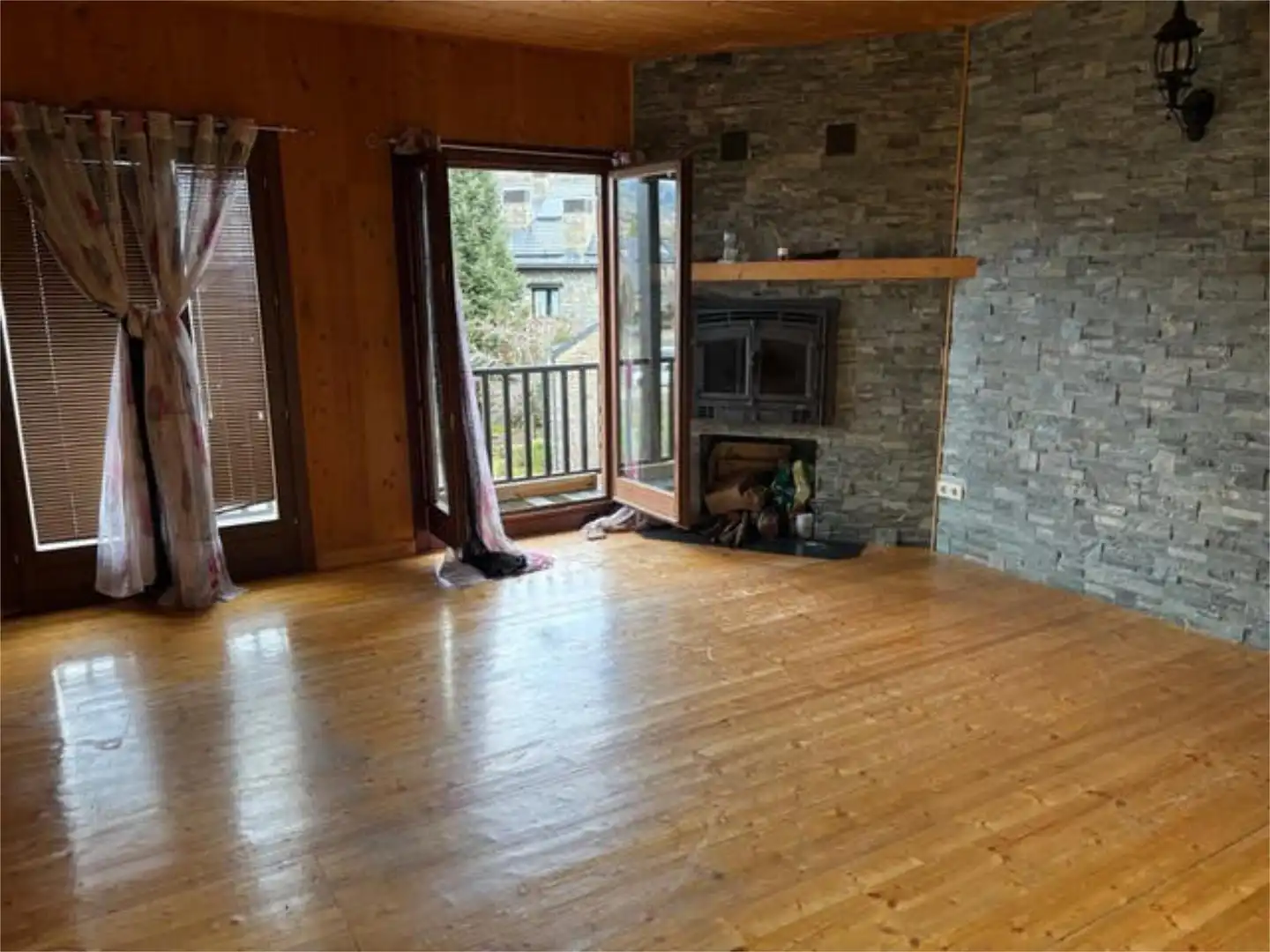 Wohnzimmer von Wohnung zur Miete in Castiello de Jaca mit Terrasse, Abstellraum und Haustiere erlaubt