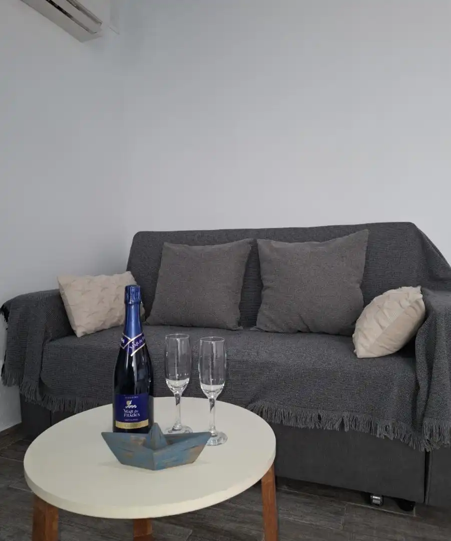 Apartamento de alquiler en Calle la Rosa, 15, Barbate ciudad Sala de estar de Apartamento de alquiler en Barbate con Aire acondicionado, Calefacción y Amueblado