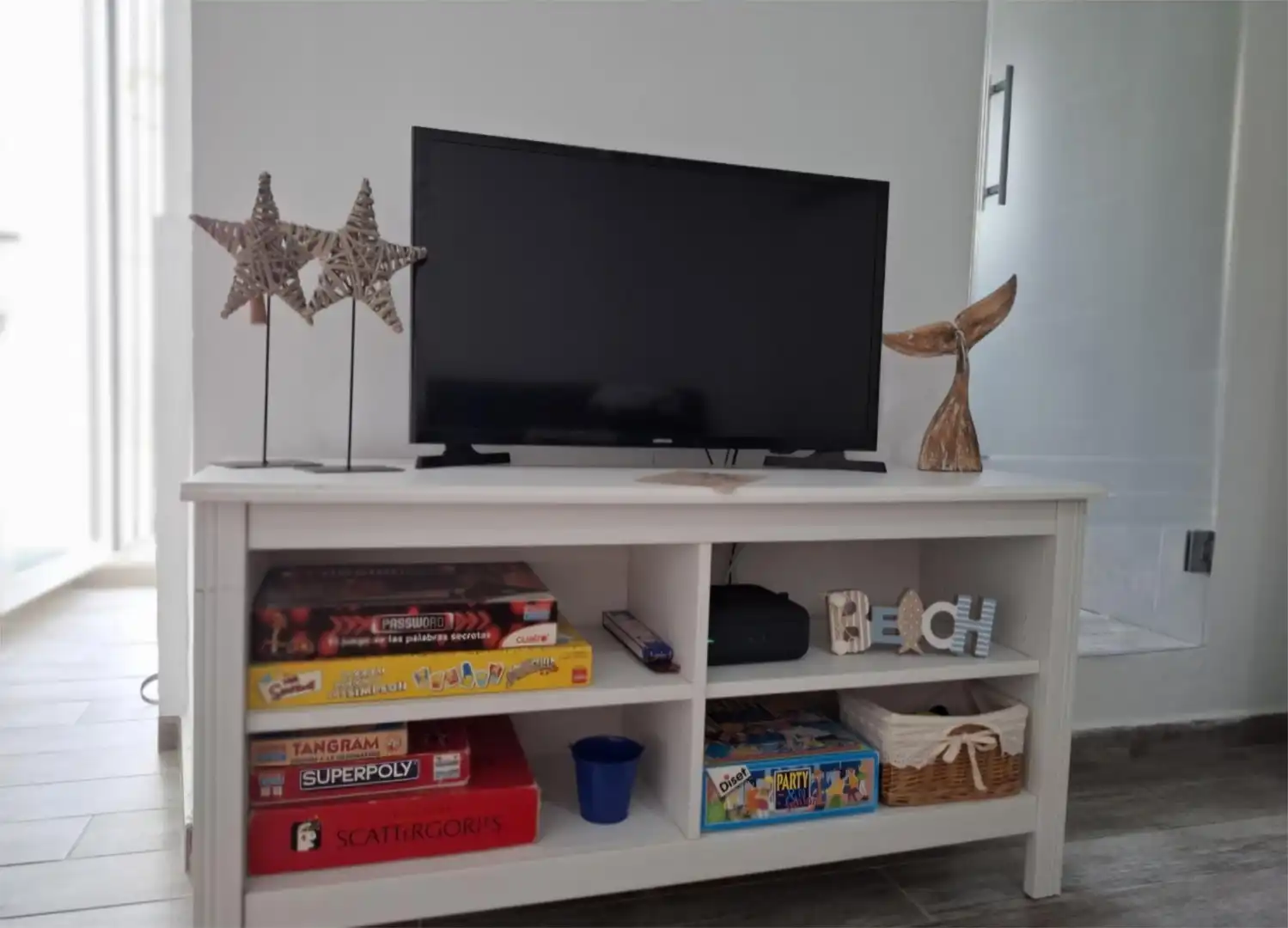 Apartamento de alquiler en Calle la Rosa, 15, Barbate ciudad Sala de estar de Apartamento de alquiler en Barbate con Aire acondicionado, Calefacción y Amueblado