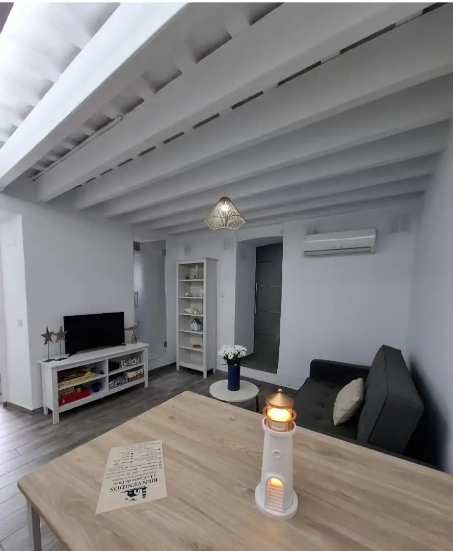 Apartamento de alquiler en Calle la Rosa, 15, Barbate ciudad Sala de estar de Apartamento de alquiler en Barbate con Aire acondicionado, Calefacción y Amueblado