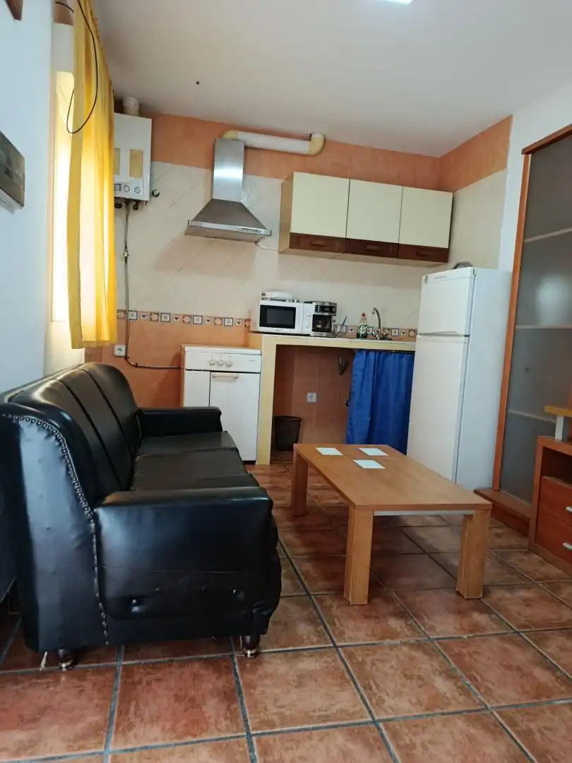 Casa o chalet en venta en Calle Norte, 17, Olías Cocina de Casa o chalet en venta en Málaga con Aire acondicionado, Calefacción y Jardín privado