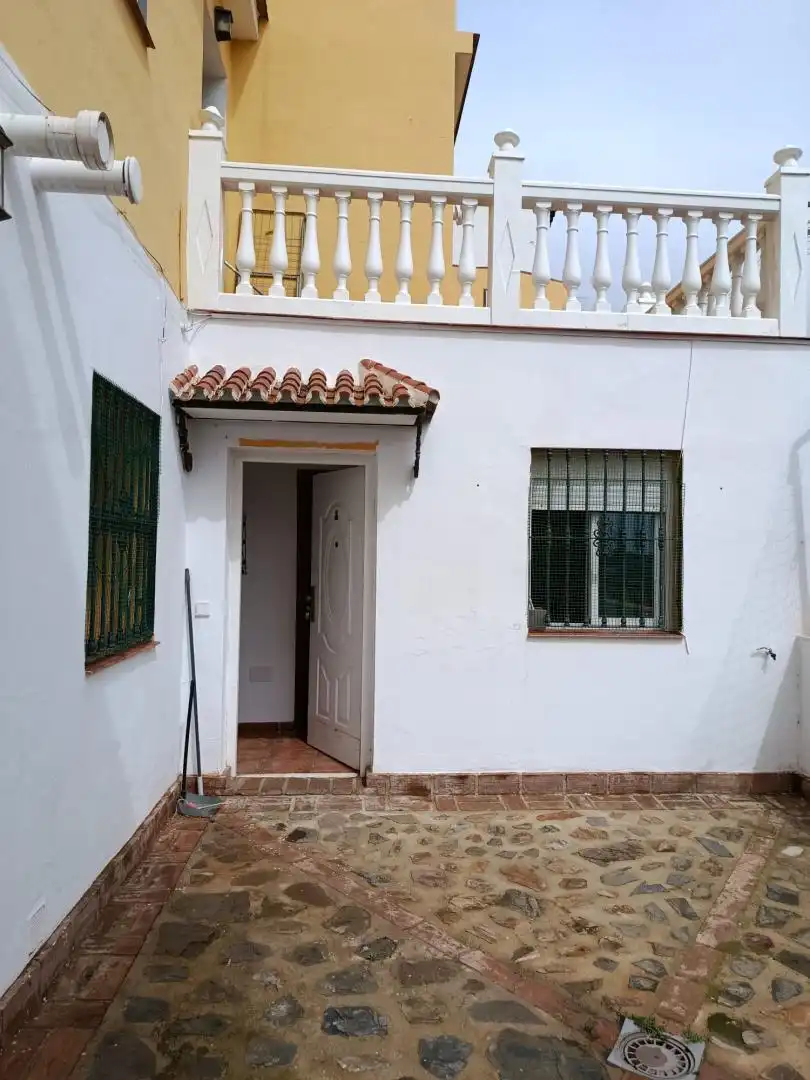 Casa o chalet en venta en Calle Norte, 17, Olías Casa o chalet en venta en Málaga con Aire acondicionado, Calefacción y Jardín privado