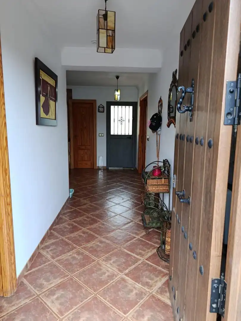 Casa o chalet en venta en Calle Norte, 17, Olías Casa o chalet en venta en Málaga con Aire acondicionado, Calefacción y Jardín privado