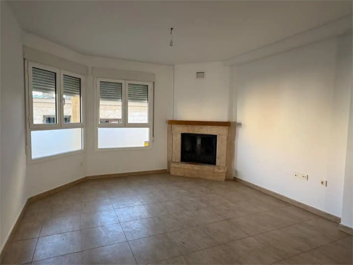 Living room of Single-family semi-detached for rent in La Gineta  with Heating, Terrace and Storage room