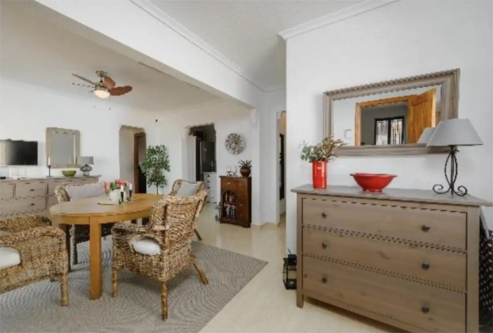 Casa o xalet de lloguer a Calle Handel, 54, Gran Vista - Olivo de Oro Menjador de Casa o xalet de lloguer en Santa Pola amb Aire condicionat, Terrassa i Piscina