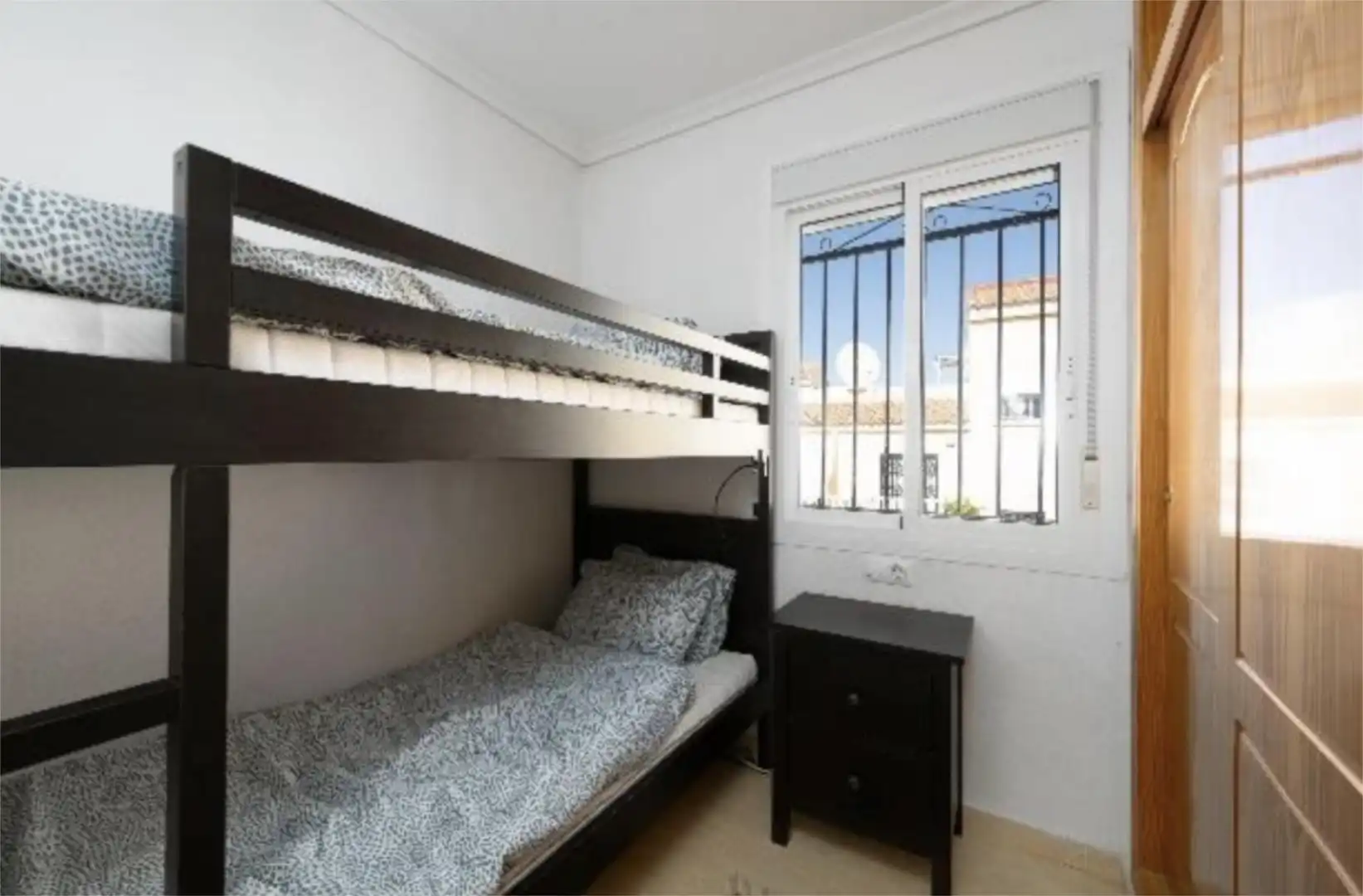 Casa o xalet de lloguer a Calle Handel, 54, Gran Vista - Olivo de Oro Dormitori de Casa o xalet de lloguer en Santa Pola amb Aire condicionat, Terrassa i Piscina
