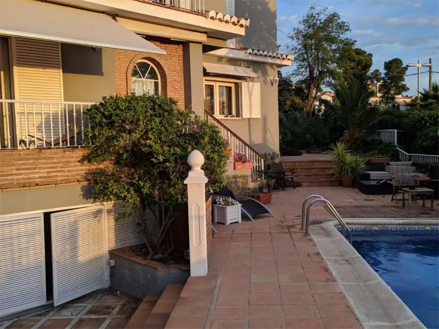 Casa o chalet en venta en Calle Betis, 2, Barrio de la Vega Vista exterior de Casa o chalet en venta en Monachil con Aire acondicionado, Terraza y Piscina