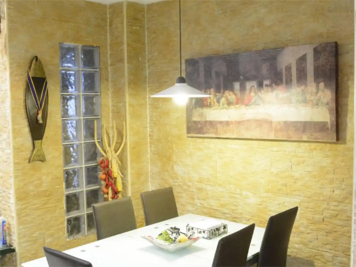 Casa o chalet en venta en Calle Betis, 2, Barrio de la Vega Comedor de Casa o chalet en venta en Monachil con Aire acondicionado, Terraza y Piscina