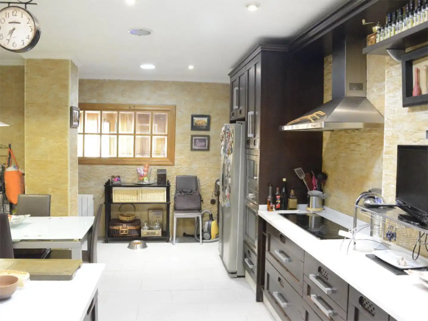 Casa o chalet en venta en Calle Betis, 2, Barrio de la Vega Cocina de Casa o chalet en venta en Monachil con Aire acondicionado, Terraza y Piscina
