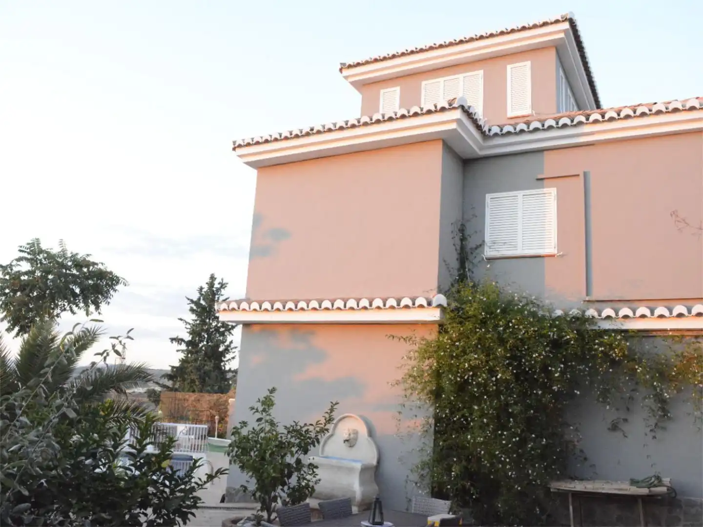Casa o chalet en venta en Calle Betis, 2, Barrio de la Vega Vista exterior de Casa o chalet en venta en Monachil con Aire acondicionado, Terraza y Piscina